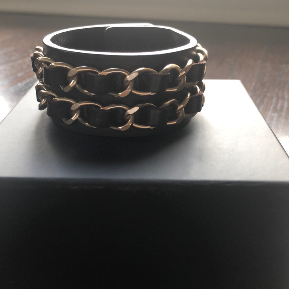 Chanel leather bracelet - Picture 2 of 4